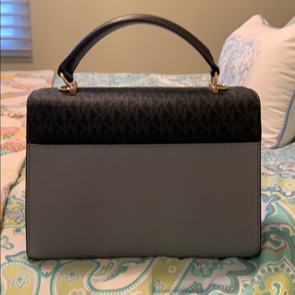 Michael Kors Purse - Picture 4 of 8